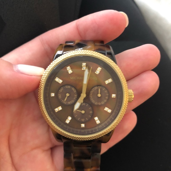 Michael Kors Watch - Picture 8 of 10